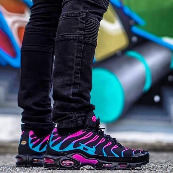 nike air max plus miami